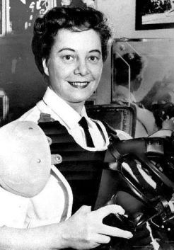 bernice-gera-50128729-fa61-4927-b245-cea15630e7c-resize-750